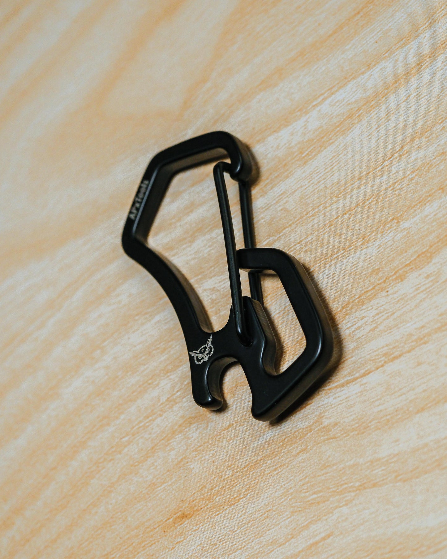 RIFT – EDC Carabiner