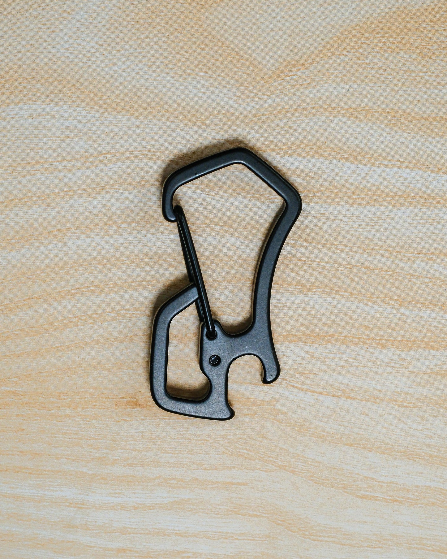 RIFT – EDC Carabiner
