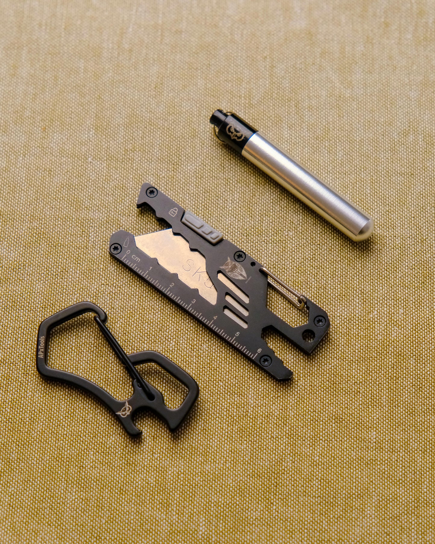 RIFT – EDC Carabiner